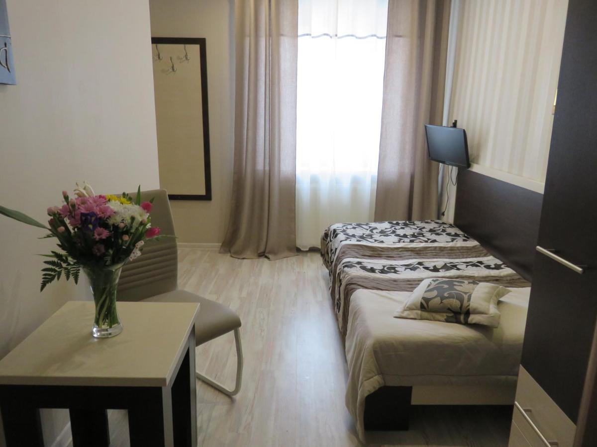 Fala Na Wyspie Bed & Breakfast Danzica